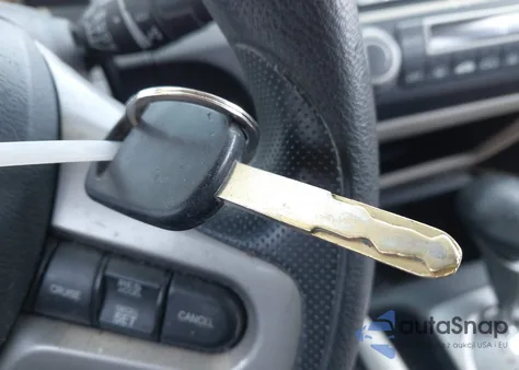 2008 Honda Civic Hybrid from USA, damaged, VIN JHMFA36298S009635